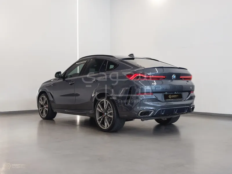2021 BMW X Series 6 M50i