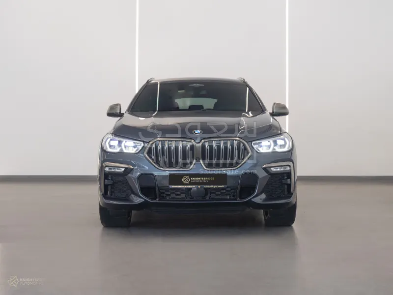 2021 BMW X Series 6 M50i