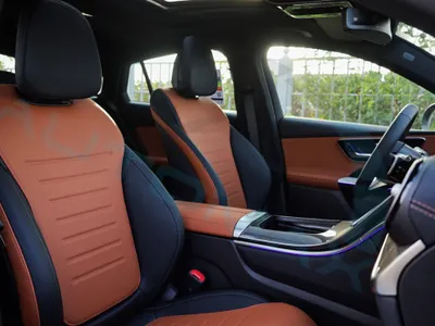 2026 مرسيدس - بنز جي إل سي 200