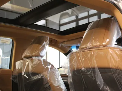 2025 لكزس إي إس 350