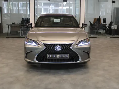 2025 لكزس إي إس 350