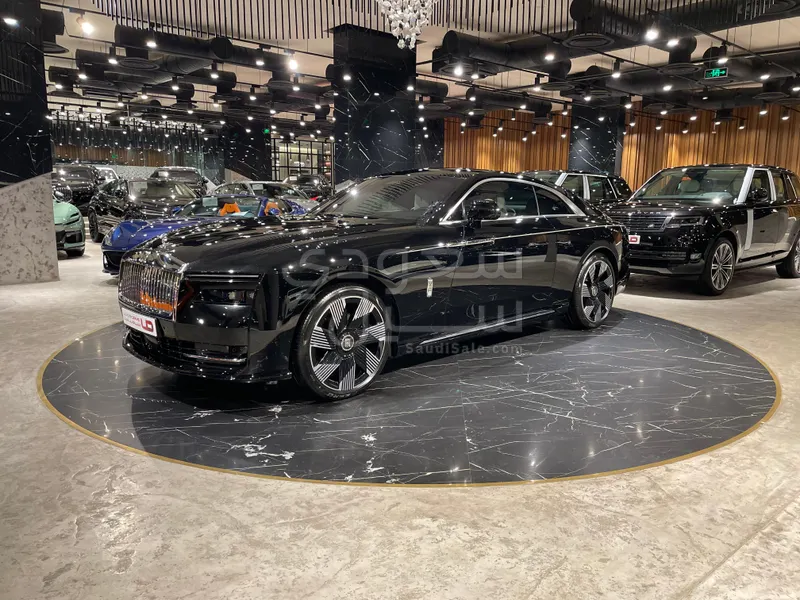 2025 رولز رويس سبيكتر