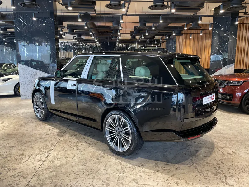 2026 لاند روفر رينج روفر اوتوبيوغرافي