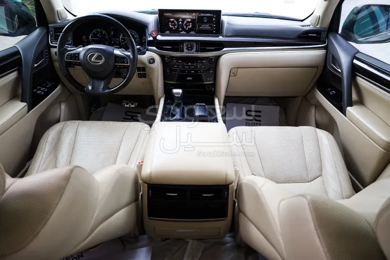2018 لكزس إل إكس 570 اس