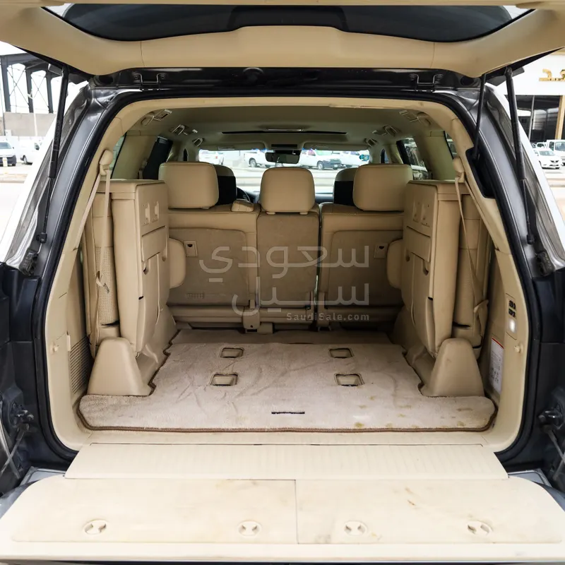 2018 لكزس إل إكس 570 اس