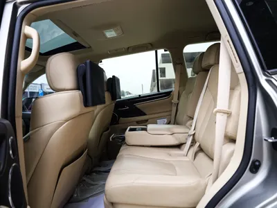 2018 لكزس إل إكس 570 اس