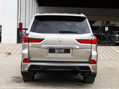 2018 لكزس إل إكس 570 اس