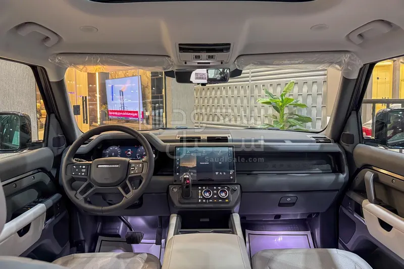 2026 لاند روفر ديفيندر اتش اس اي