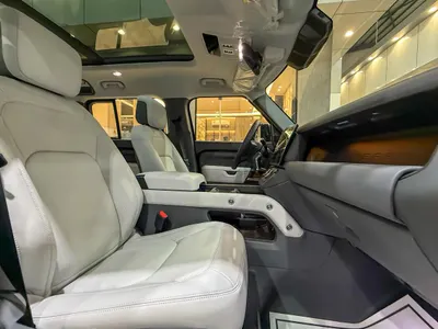 2026 لاند روفر ديفيندر اتش اس اي