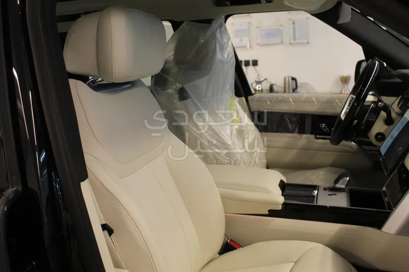 2026 لاند روفر رينج روفر اوتوبيوغرافي