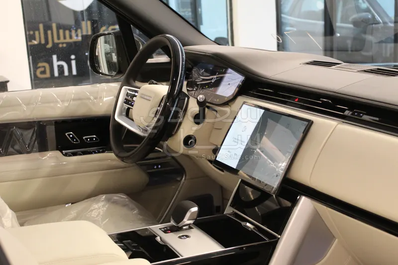 2026 لاند روفر رينج روفر اوتوبيوغرافي