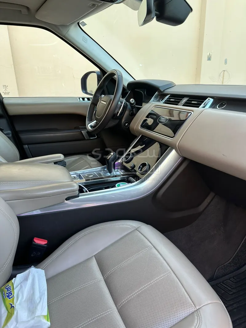 2020 لاند روفر رينج روفر سبورت اتش اس اي