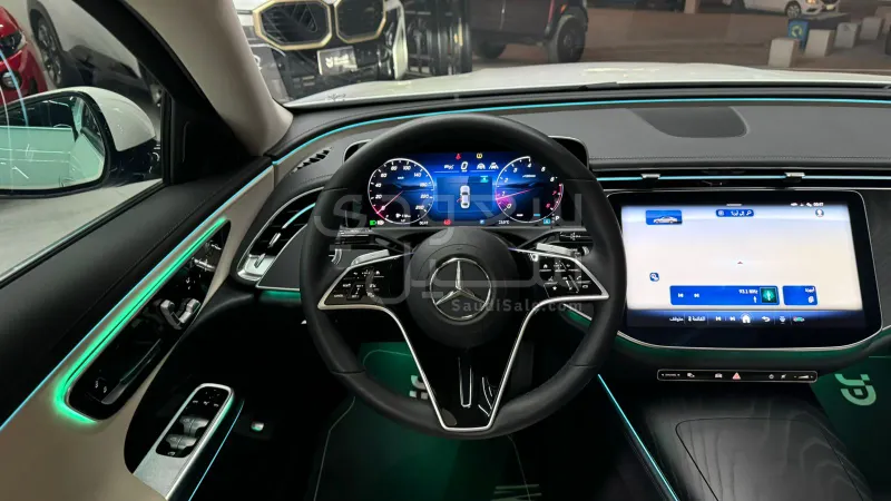2024 مرسيدس - بنز إي 200