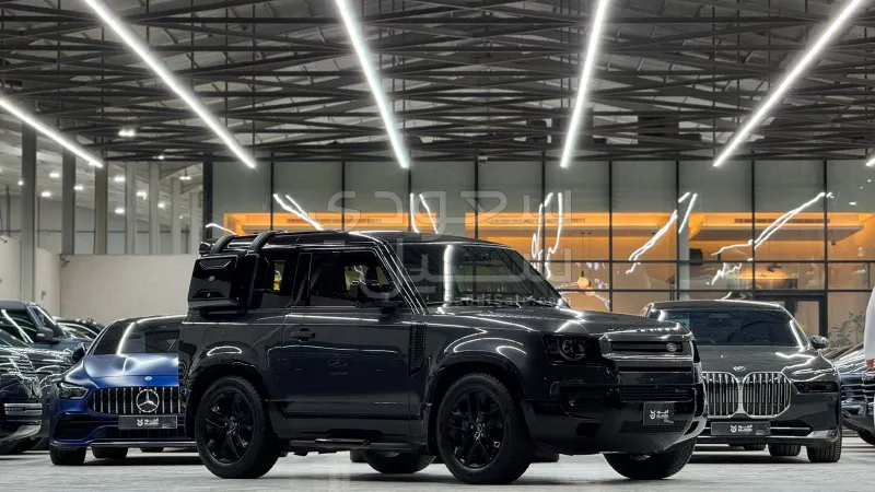 2023 لاند روفر ديفيندر 90