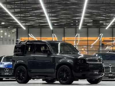 2023 لاند روفر ديفيندر 90