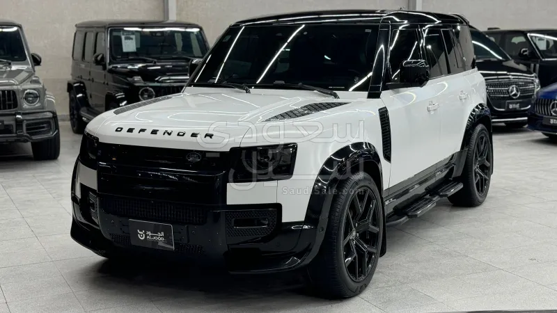 2021 لاند روفر ديفيندر 110