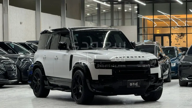 2021 لاند روفر ديفيندر 110