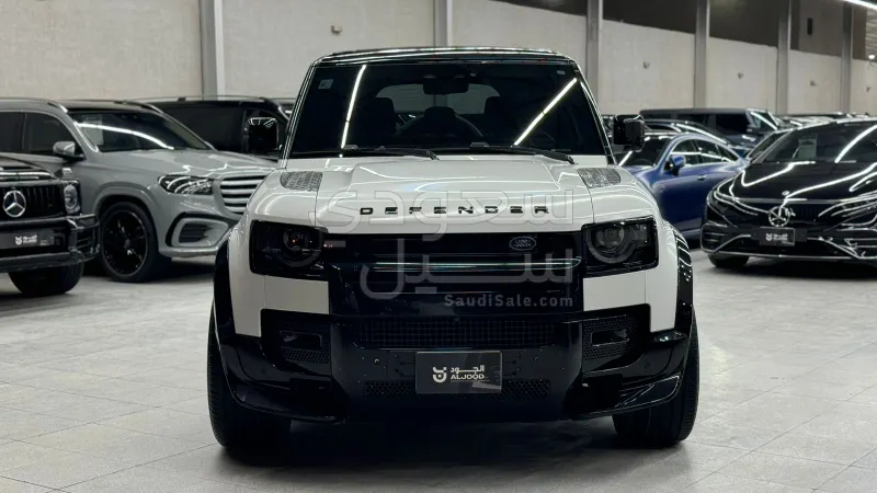2021 لاند روفر ديفيندر 110