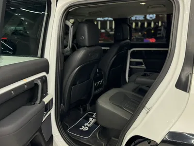 2021 لاند روفر ديفيندر 110