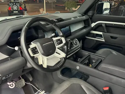 2021 لاند روفر ديفيندر 110