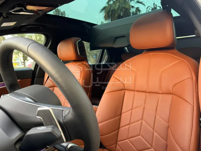 2026 بي ام دبليو الفئة السابعة 735أي