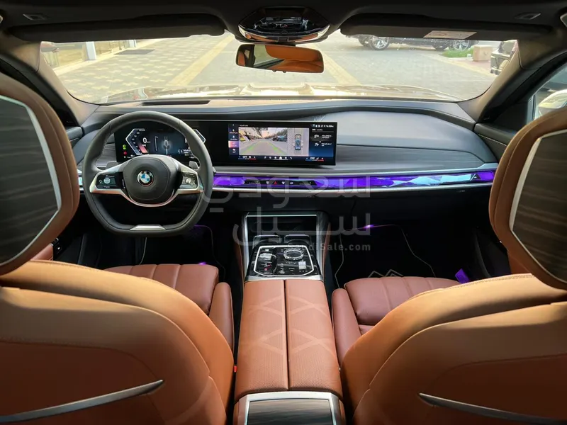 2026 بي ام دبليو الفئة السابعة 735أي