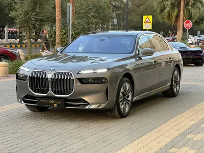 2026 بي ام دبليو الفئة السابعة 735أي