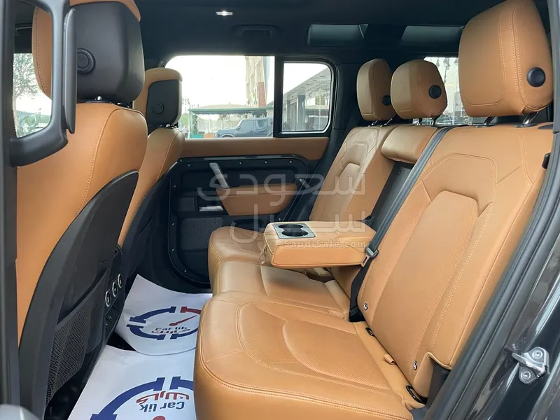 2023 لاند روفر ديفيندر إصدار كارباثيان