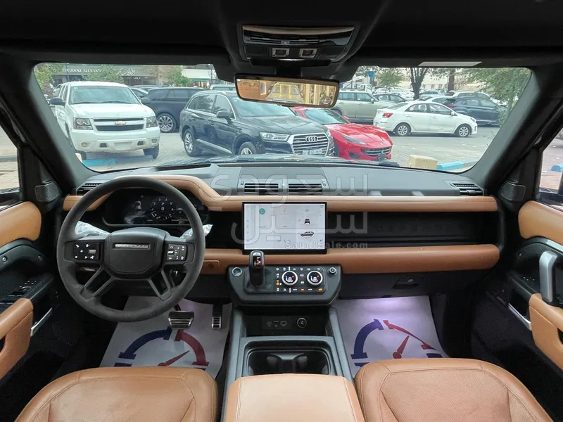 2023 لاند روفر ديفيندر إصدار كارباثيان