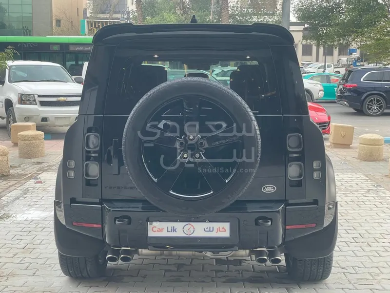 2023 لاند روفر ديفيندر إصدار كارباثيان