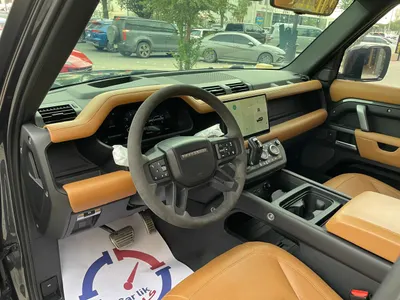 2023 لاند روفر ديفيندر إصدار كارباثيان