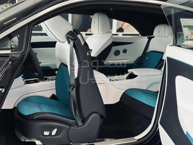 2026 رولز رويس سبيكتر