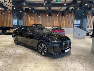 2026 بي ام دبليو الفئة السابعة 735أي