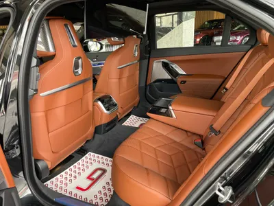 2026 بي ام دبليو الفئة السابعة 735أي