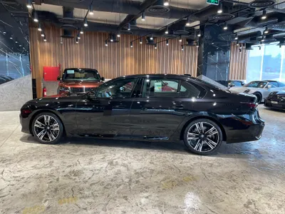 2026 بي ام دبليو الفئة السابعة 735أي