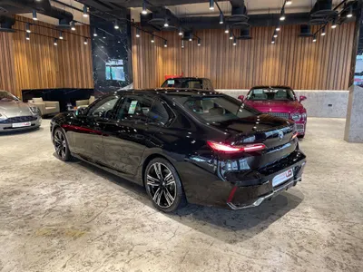 2026 بي ام دبليو الفئة السابعة 735أي