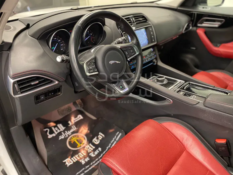 2017 جاكوار اف-بيس ار سبورت