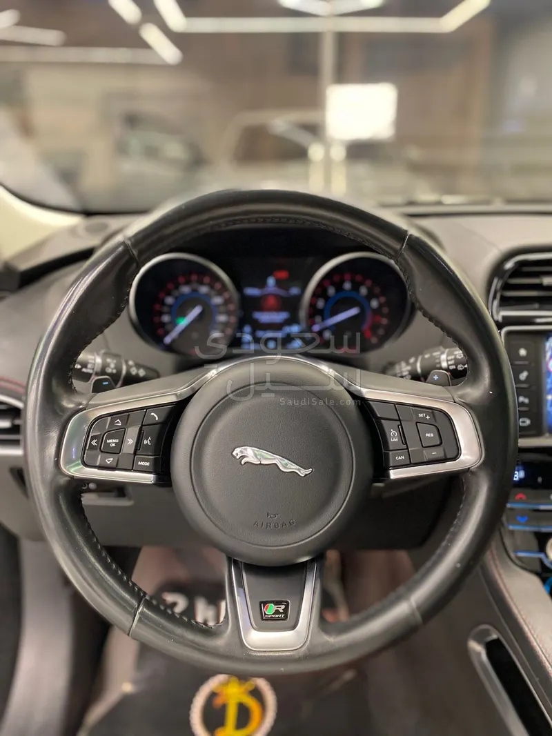 2017 جاكوار اف-بيس ار سبورت