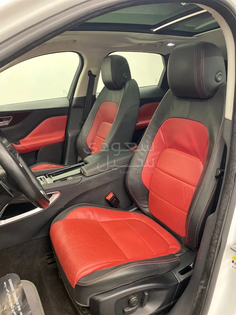 2017 جاكوار اف-بيس ار سبورت