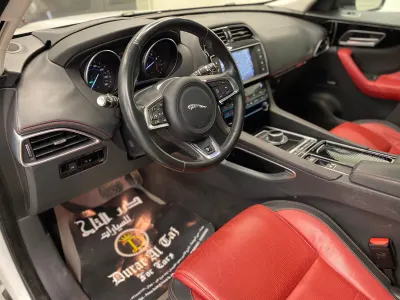 2017 جاكوار اف-بيس ار سبورت