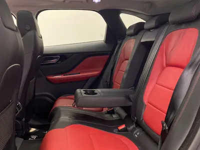 2017 جاكوار اف-بيس ار سبورت