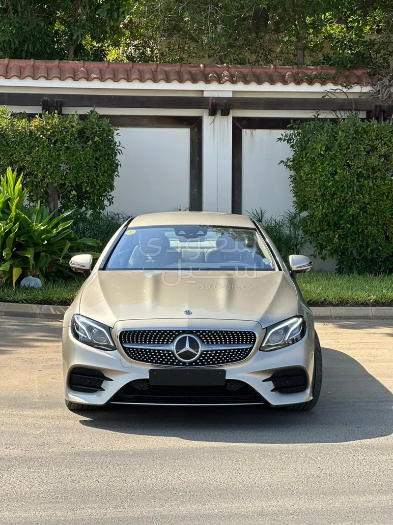 2017 مرسيدس - بنز إي 300 كوبيه