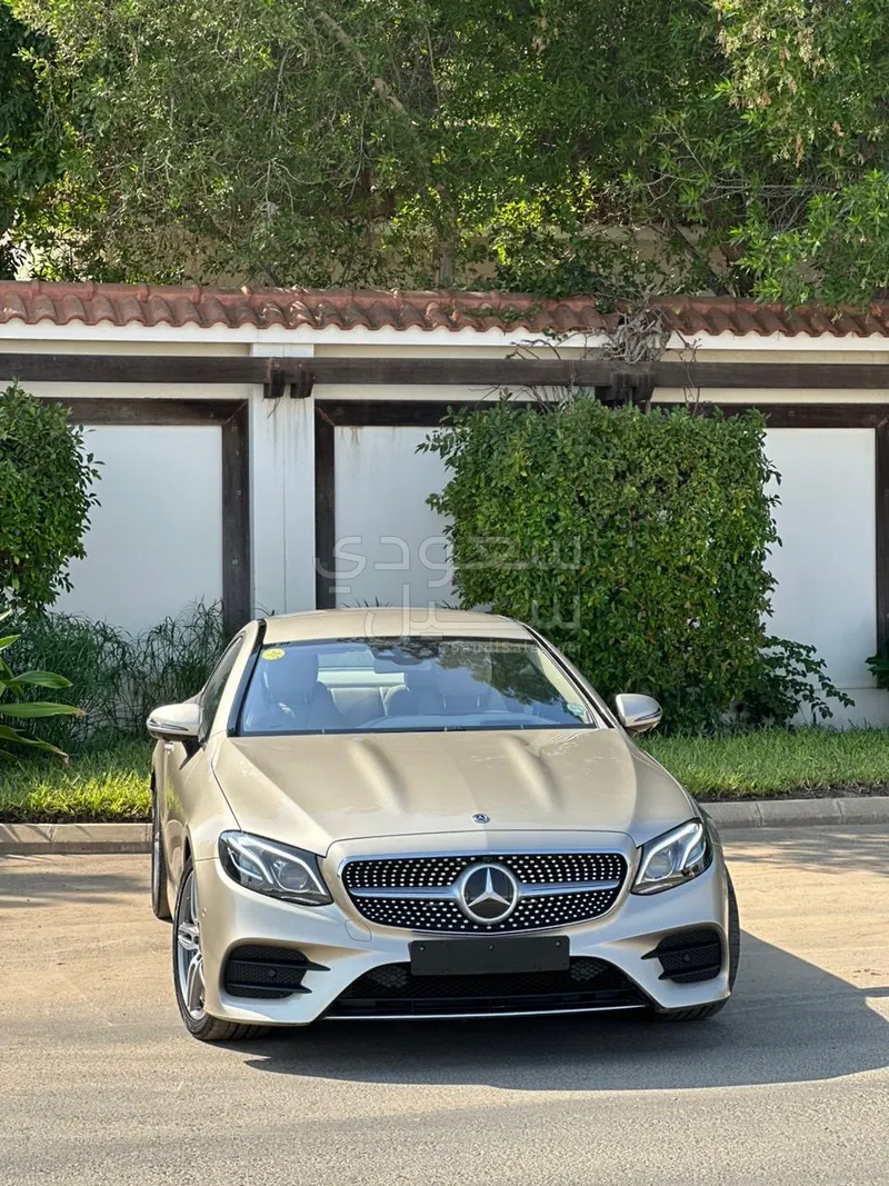 2017 مرسيدس - بنز إي 300 كوبيه