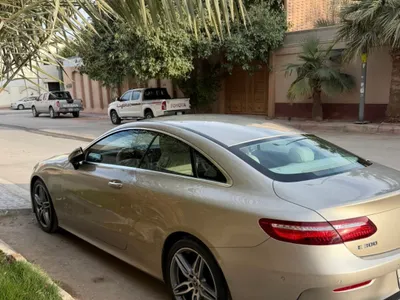 2017 مرسيدس - بنز إي 300 كوبيه