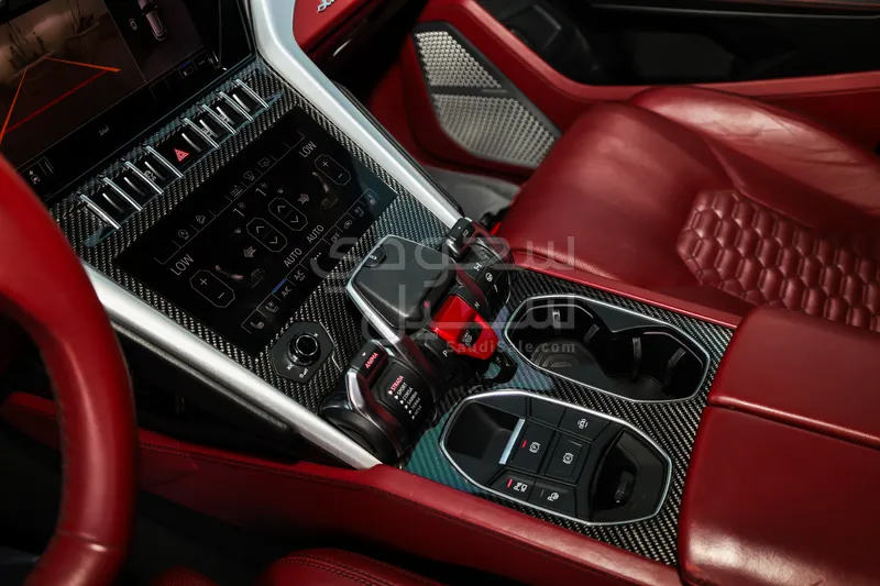 2021 لمبرجيني اوروس