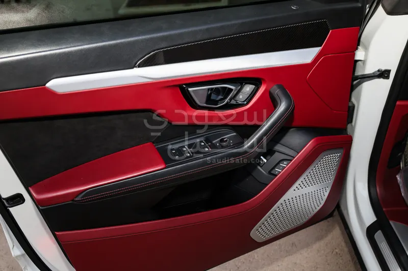 2021 لمبرجيني اوروس