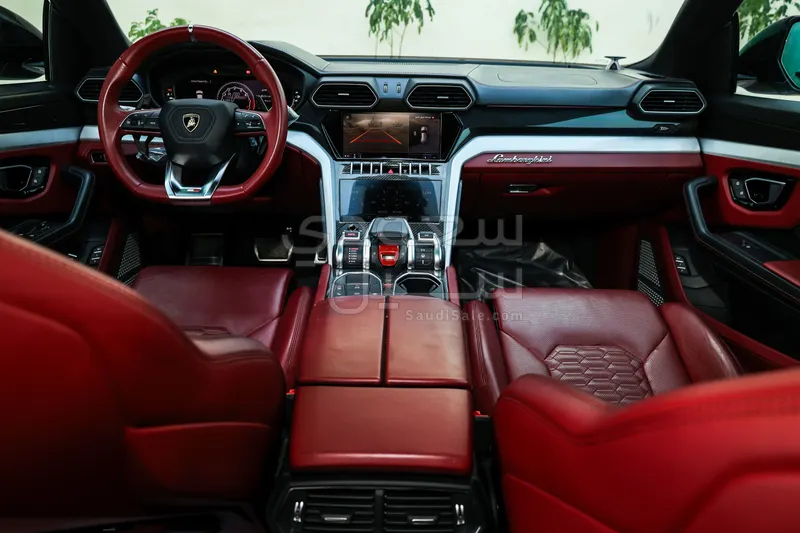 2021 لمبرجيني اوروس