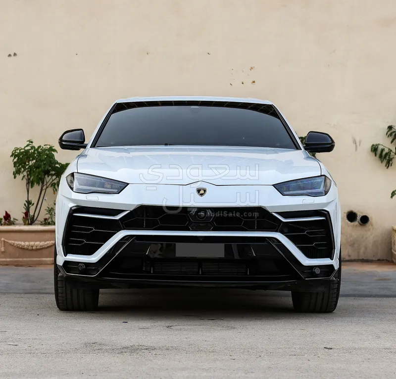 2021 لمبرجيني اوروس