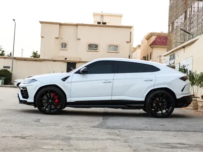 2021 لمبرجيني اوروس