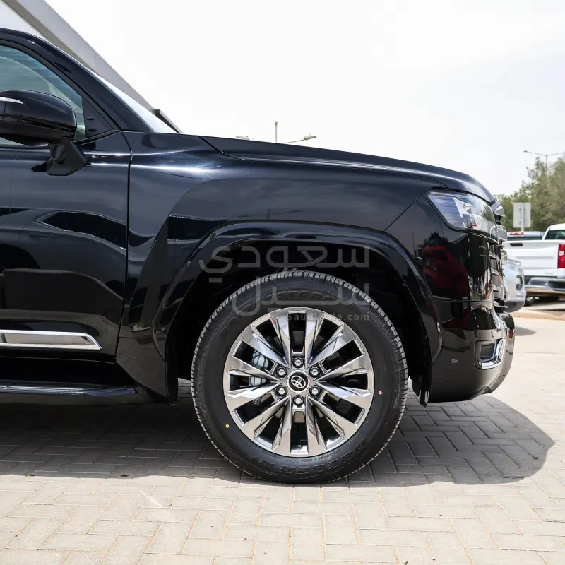 2026 تويوتا لاند كروزر جي اكس ار4